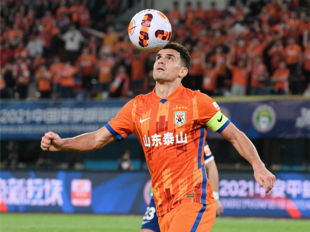 表现赢得更 表现赢得更